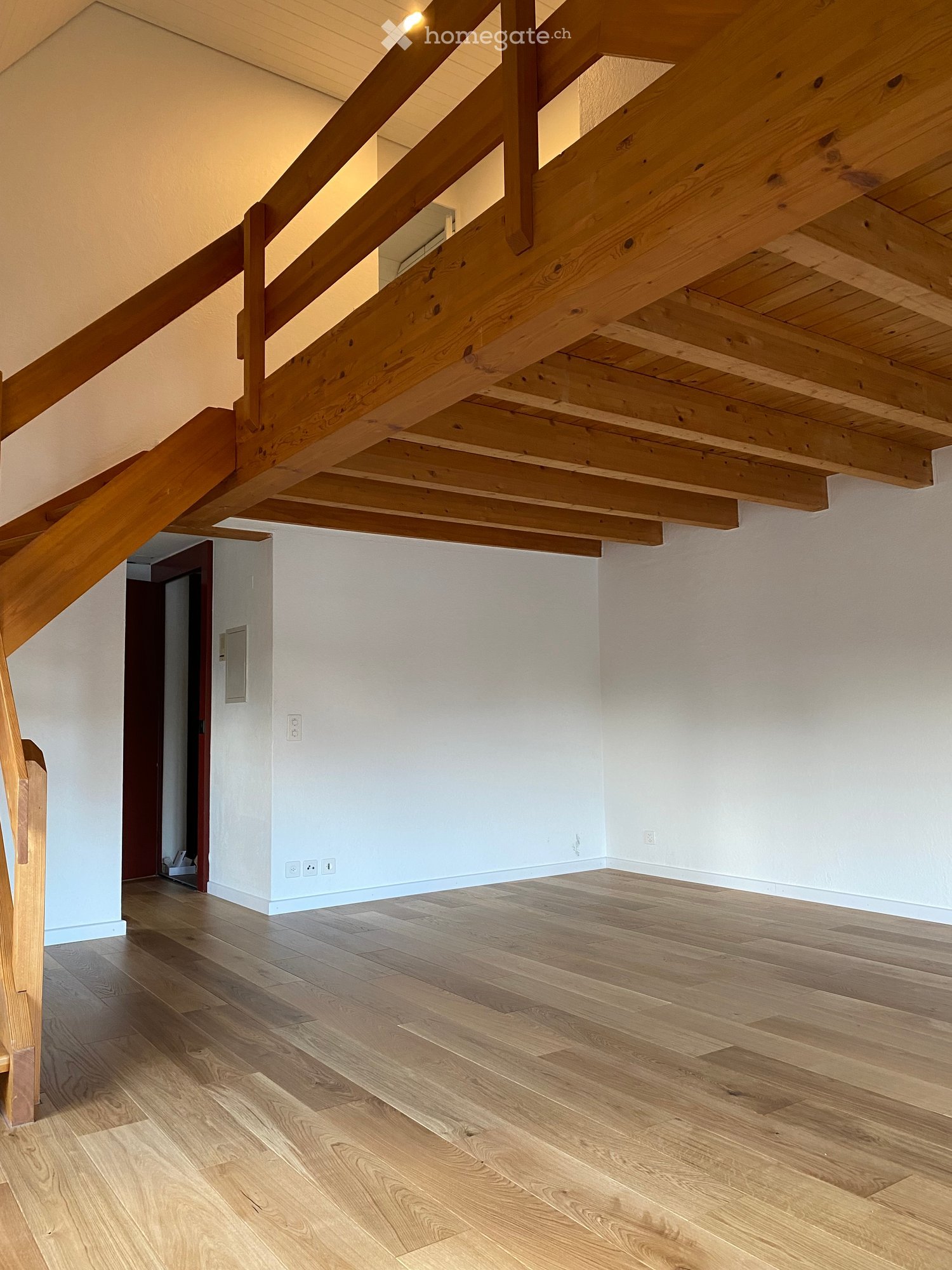 Charmante 2.5-Zimmer-Dachwohnung an zentraler Lage - Bild 3