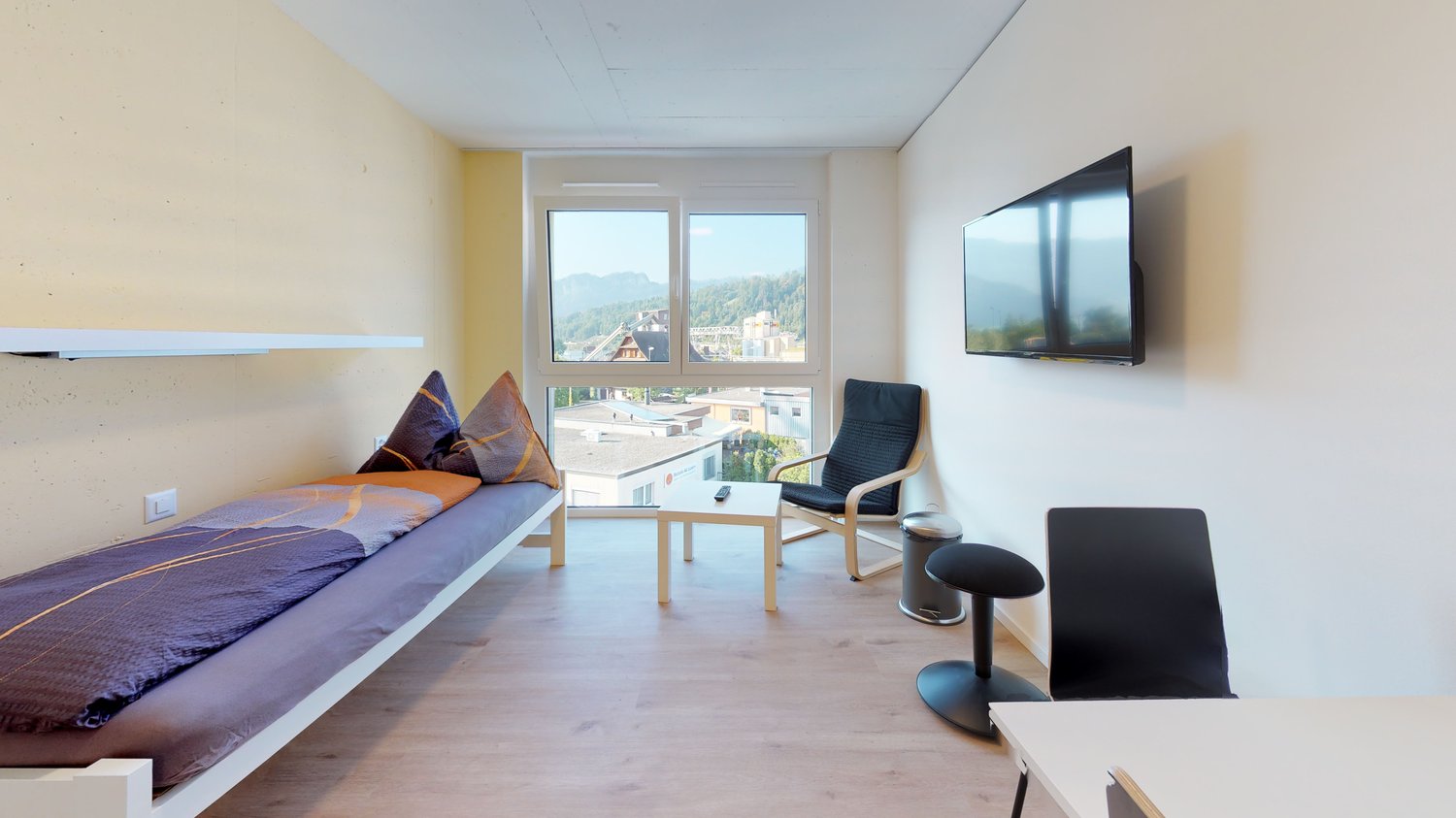 Z 331 / Vollausgerüstete möblierte 1-Zimmer-Wohnung mit / TV / Internet - Bad