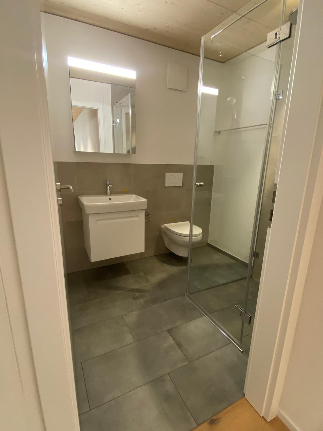 Neubauwohnung mit Terrasse - Badezimmer