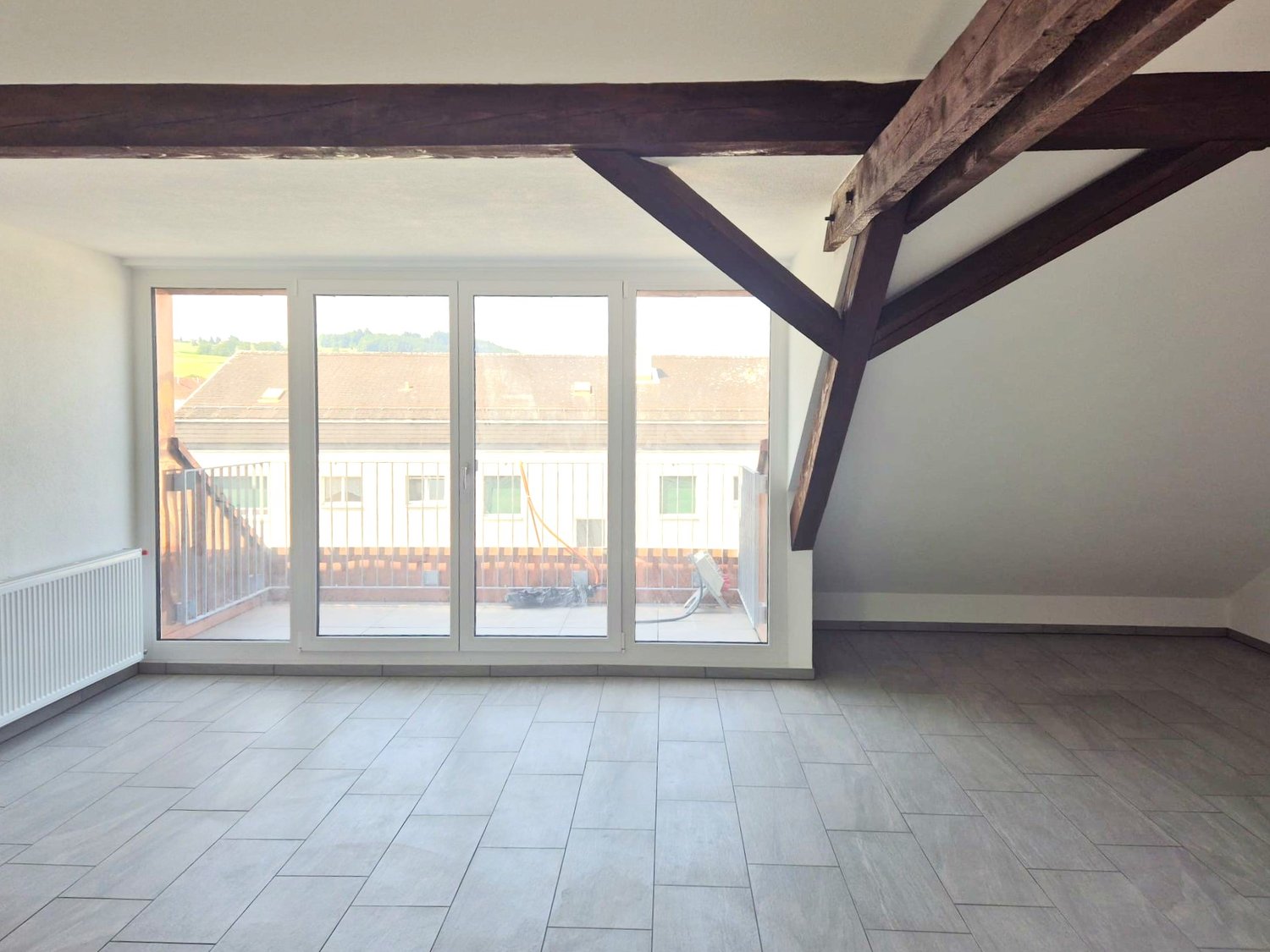 wunderschöne Dachwohnung mit Balkon - Wohnbereich 2