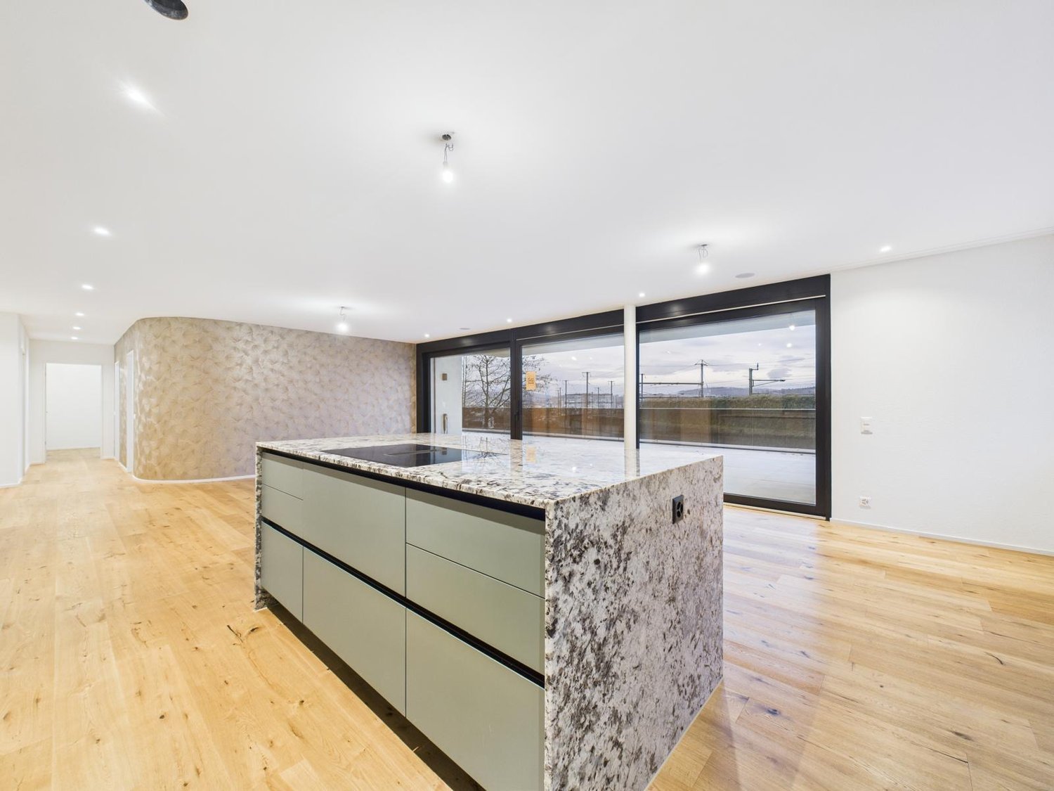 Exklusiver Neubau 2025 – 4.5-Zi. Terrassenwohnung mit 130 m² Panorama - Bild 2