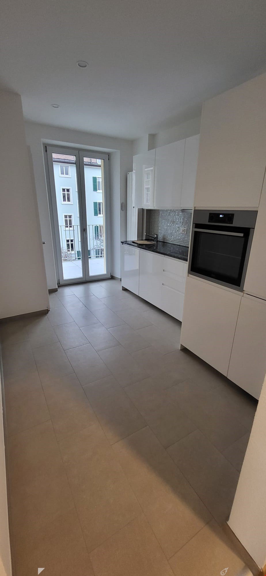 3-Zimmerwohnung General-Dufourstrasse 51/Aussen PP - Bild 4