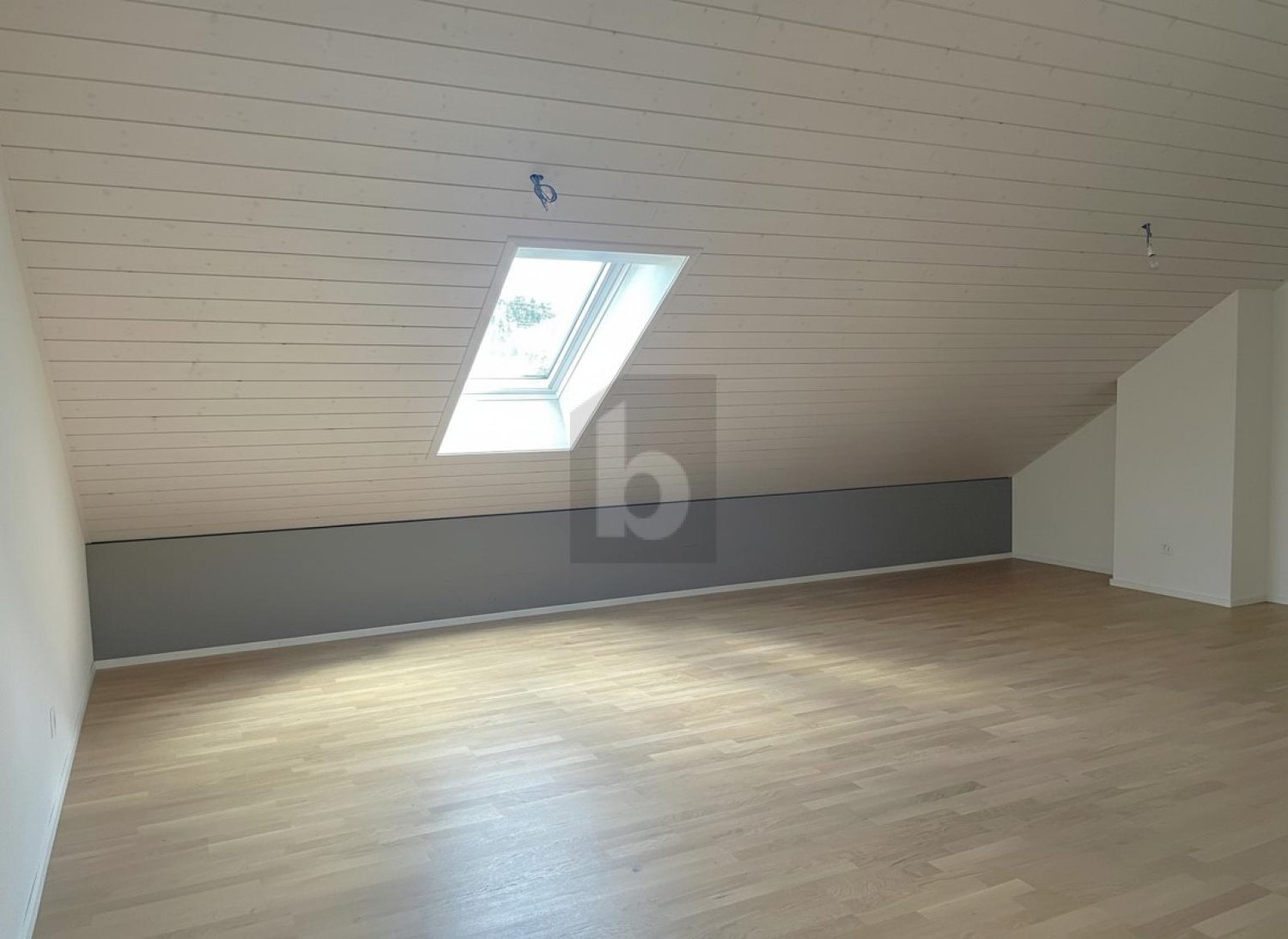 ESPACE LUMINEUX ET CONFORT - Bild 4