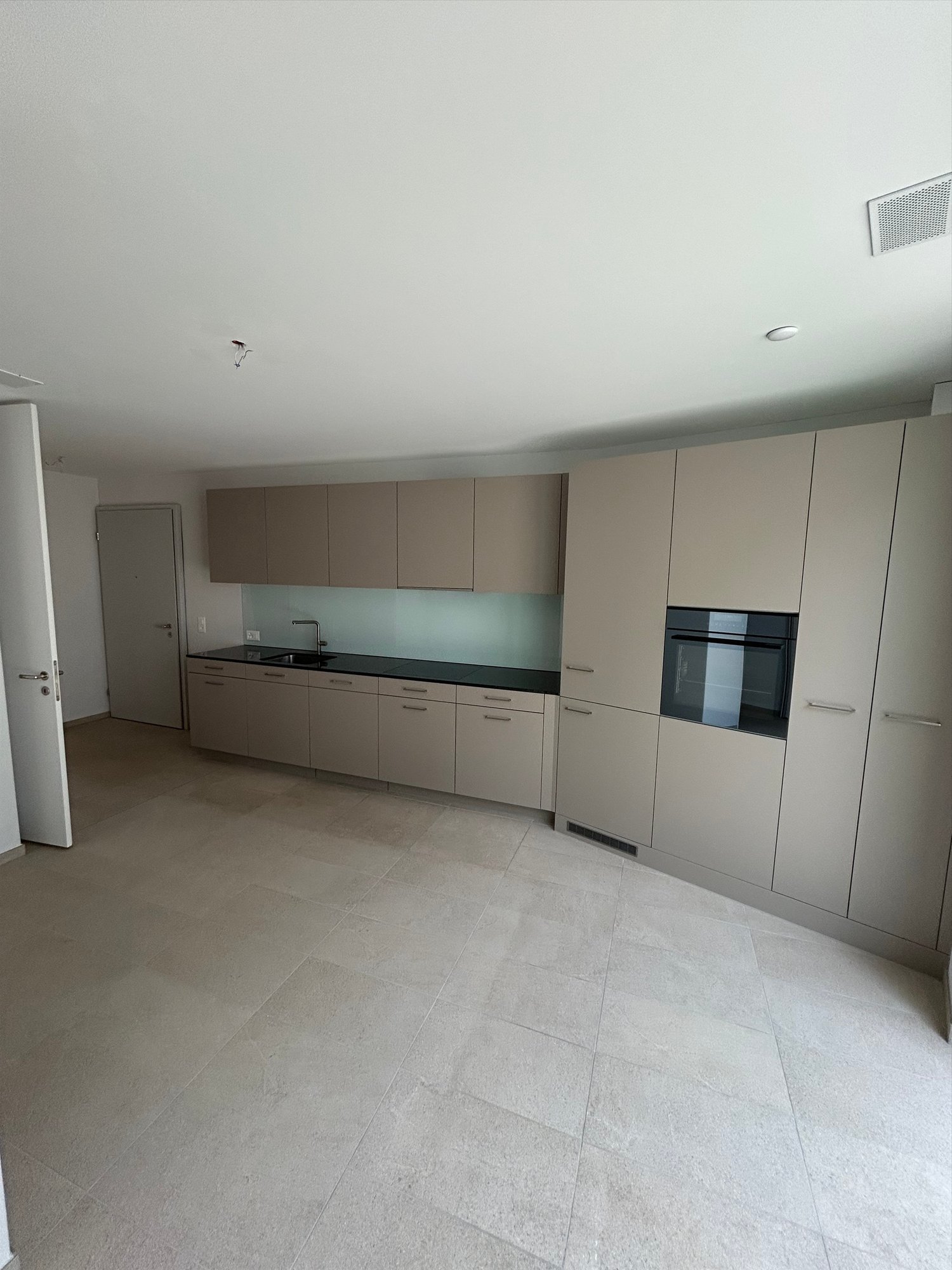 Moderne 2.5-Zimmer-Neubauwohnung - Küche