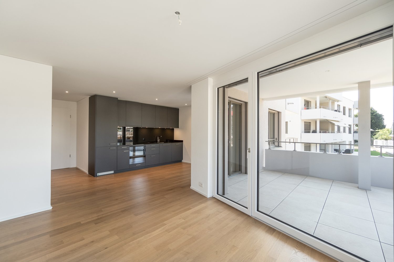 attraktive 3½-Zimmer-Wohnung Erstbezug - Bild 5