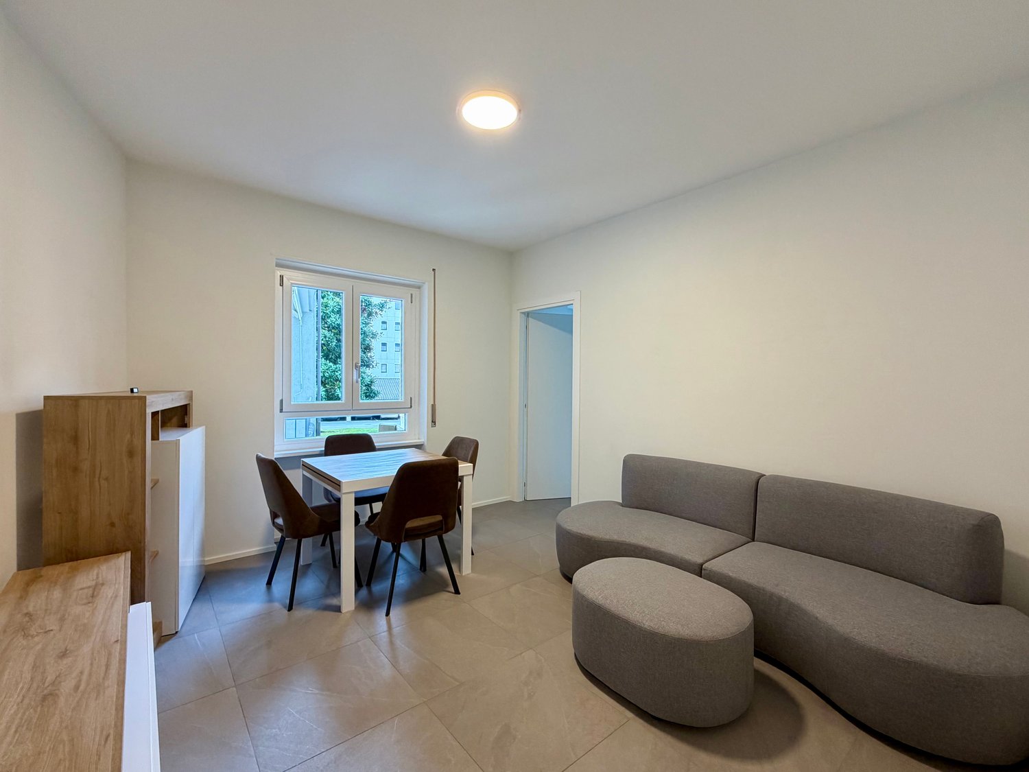 Chiasso Nuovo 3.5 loc. Arredato Pigione 1'150 Spese 200 - Bild 1