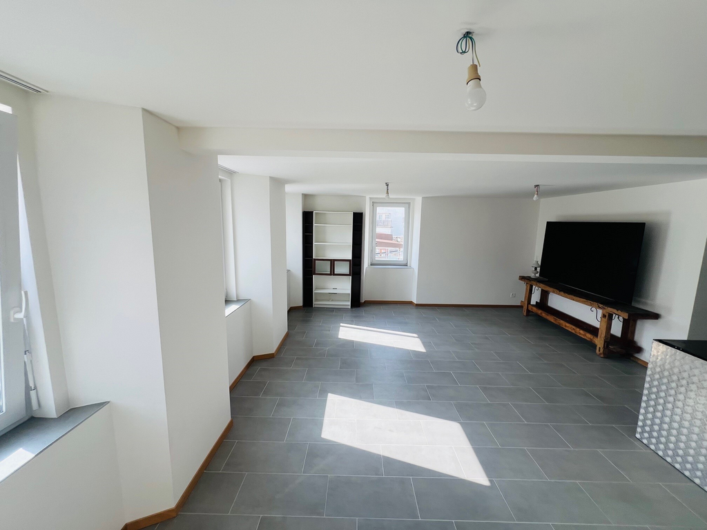 Appartement moderne de 2.5 pièces au 1er étage - sejour2.jpg