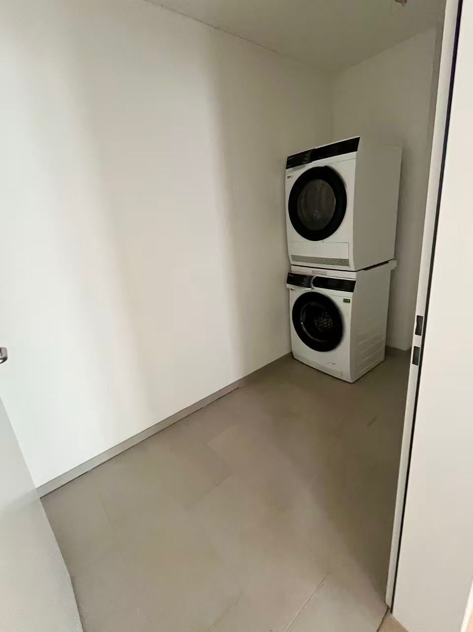 Moderne 3.5-Zimmer-Wohnung mit Balkon in Affoltern - Image 8