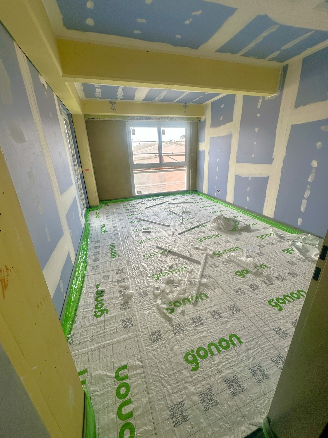 Wohnen mit Industrie-Chic in der ehemaligen Bschüssig - Zimmer mit Zugang zu Loggia