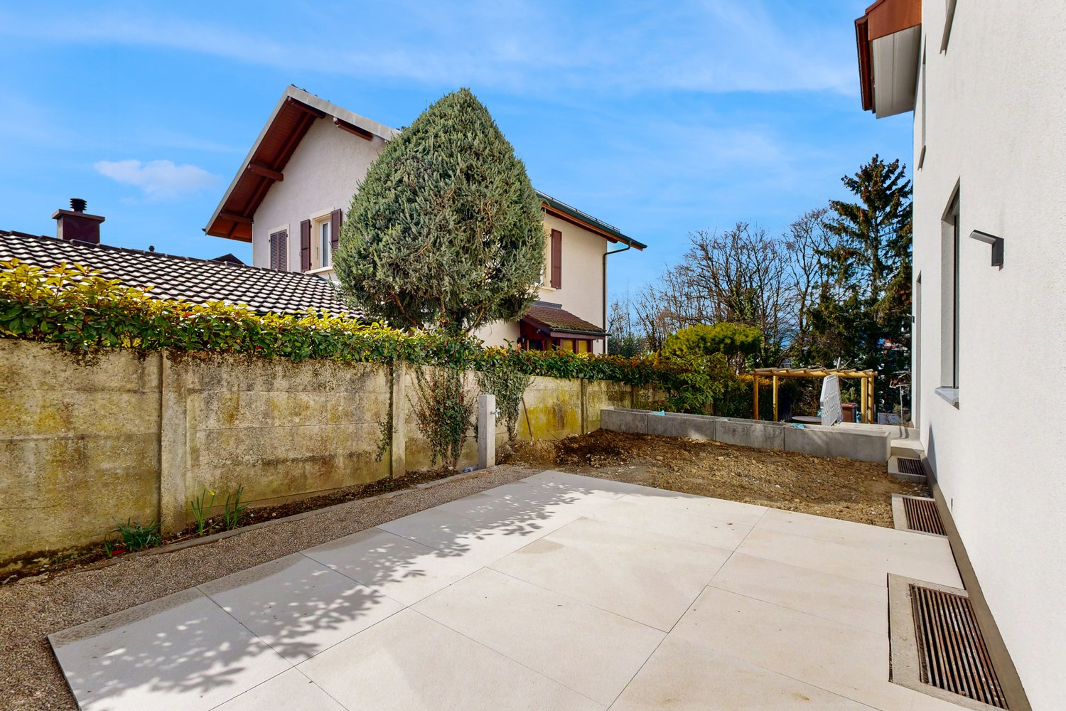 Magnifique 2.5 pièces avec grande terrasse - Bild 1