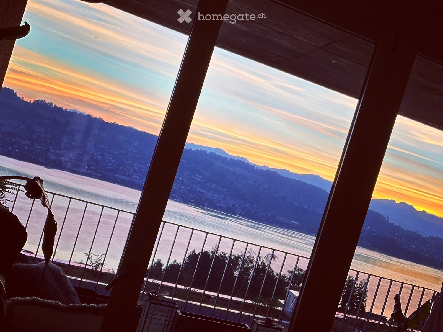 Moderne 4.5-Zimmer-Wohnung mit Seeblick in Wädenswil - Bild 1