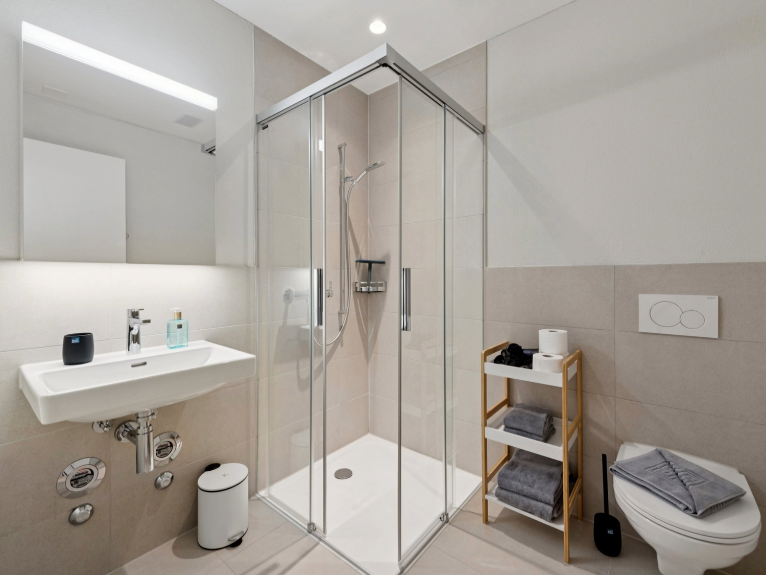 Möblierte Apartments mit Madrid Flair  direkt im grössten Shoppingcenter der Schweiz! - Bild 13