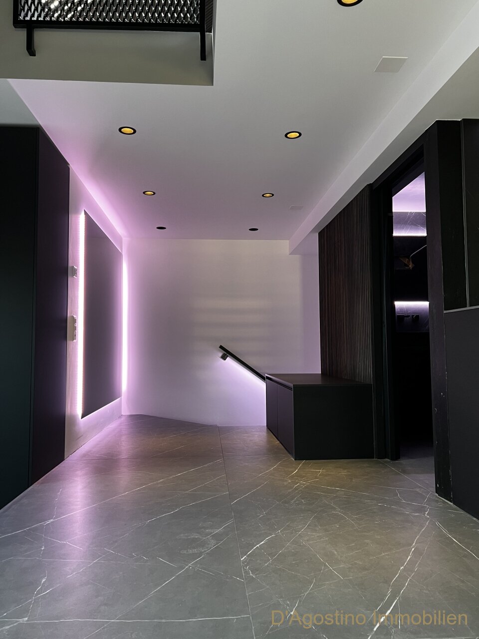 Luxury Loft - *EXCLUSIVE* - Fully Furnished - Bild 9