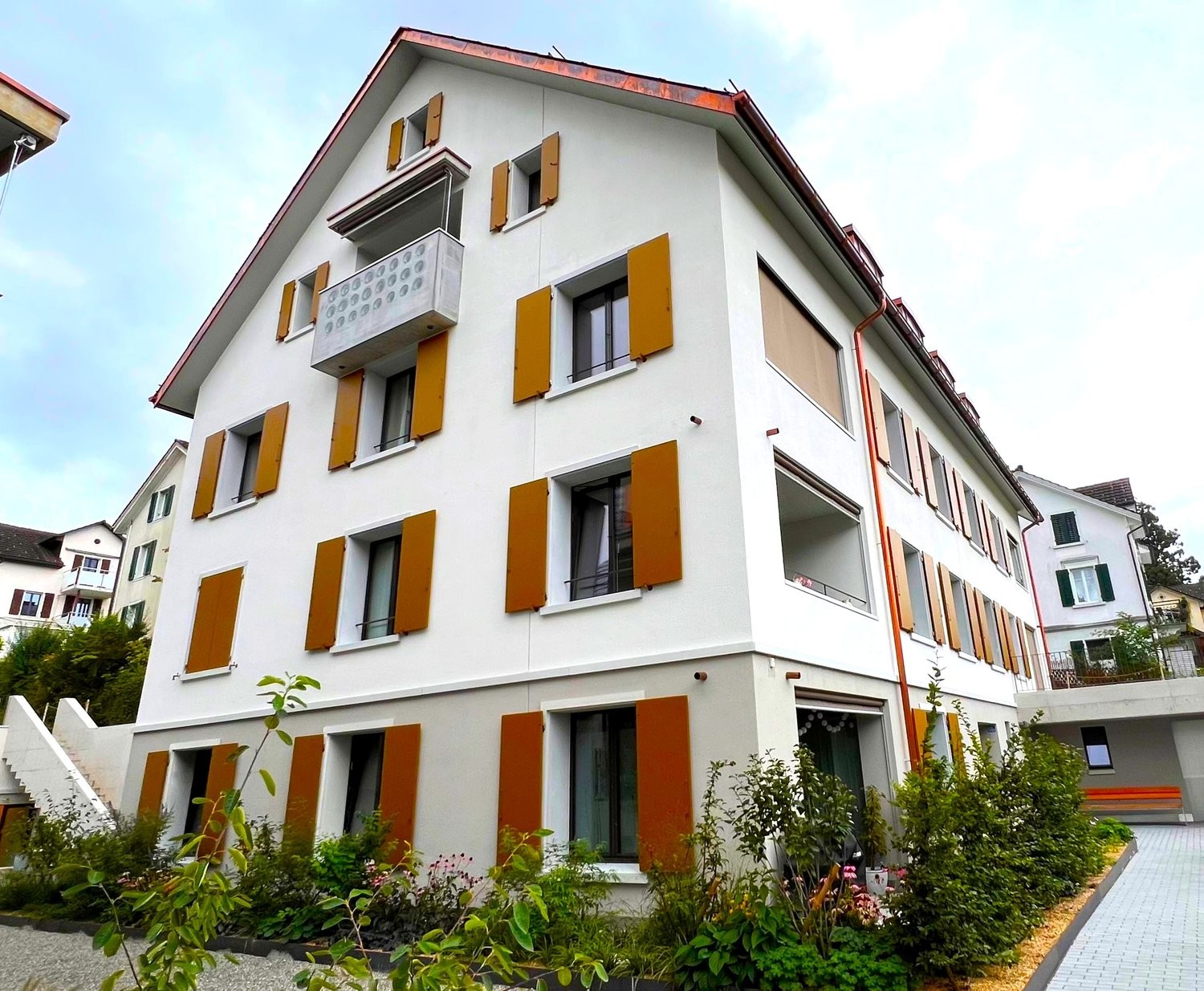 3-Maisonettezimmerwohnung direkt am Bahnhof Rüti - Aussenansicht_neu