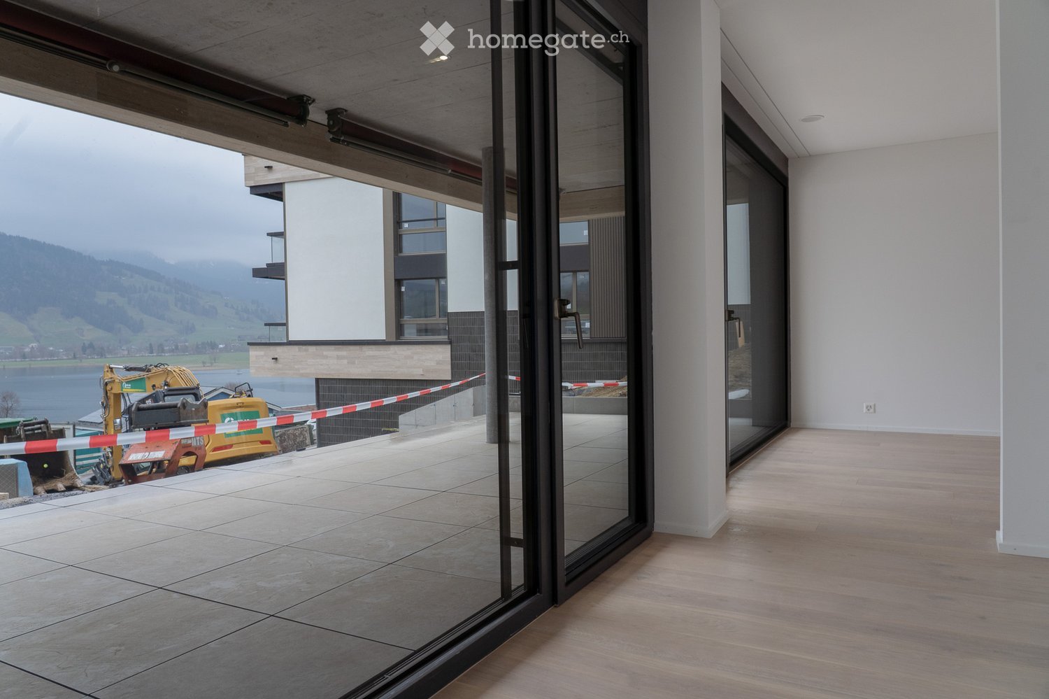 Erstbezug: Hochwertige 3.5-Zi-Wohnung, ca. 100 qm, Seesicht, Terrasse + 2 TG-Plätze, E-Ladestation - Bild 6