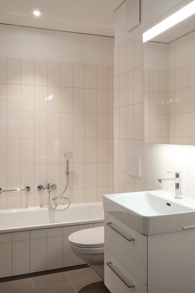 Familienfreundliche Neubauwohnung an zentraler Lage in Frauenfeld - 20102.03.0302_Dusche_2.JPG_P013853035.JPG