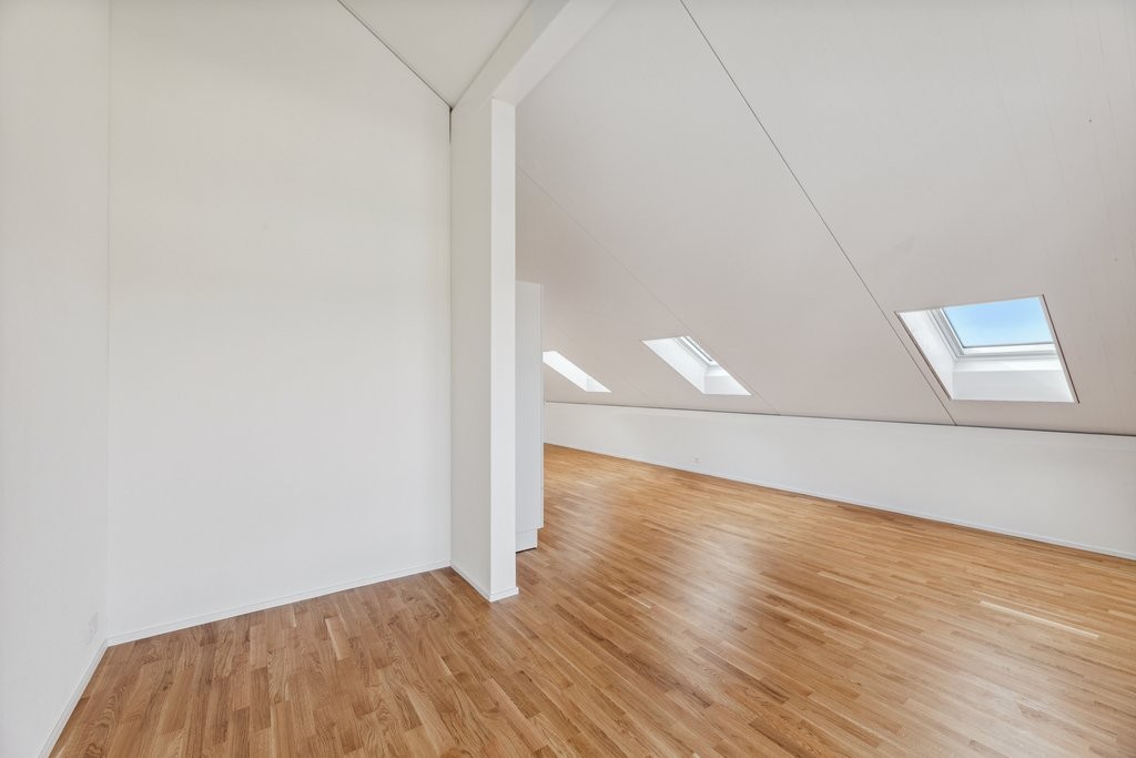 LICHTDURCHFLUTET AN ZENTRALER LAGE - Bild 5