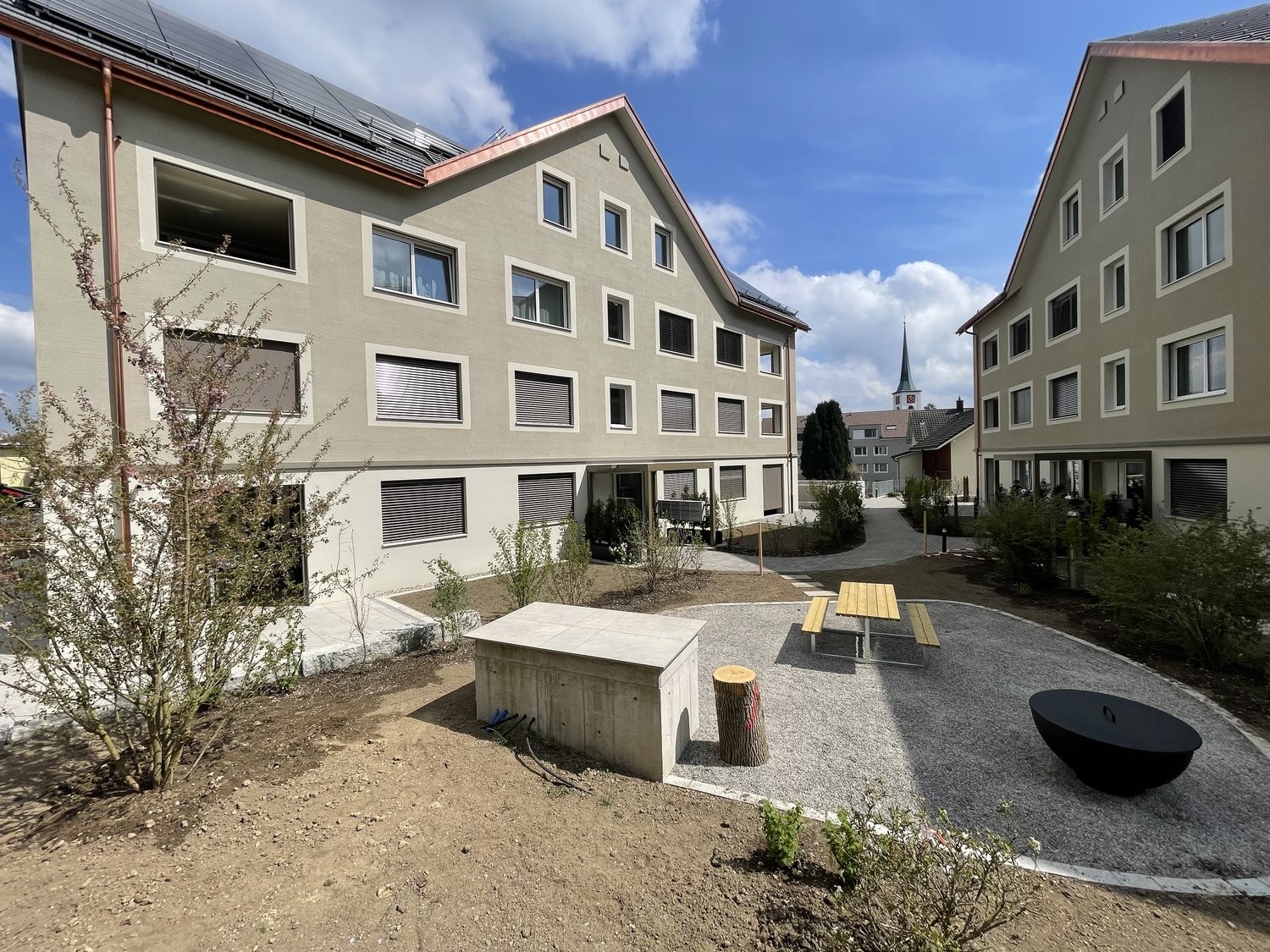 Exklusive 3.5 Zimmer-Wohnung im 1. OG zu vermieten - IMG_2126