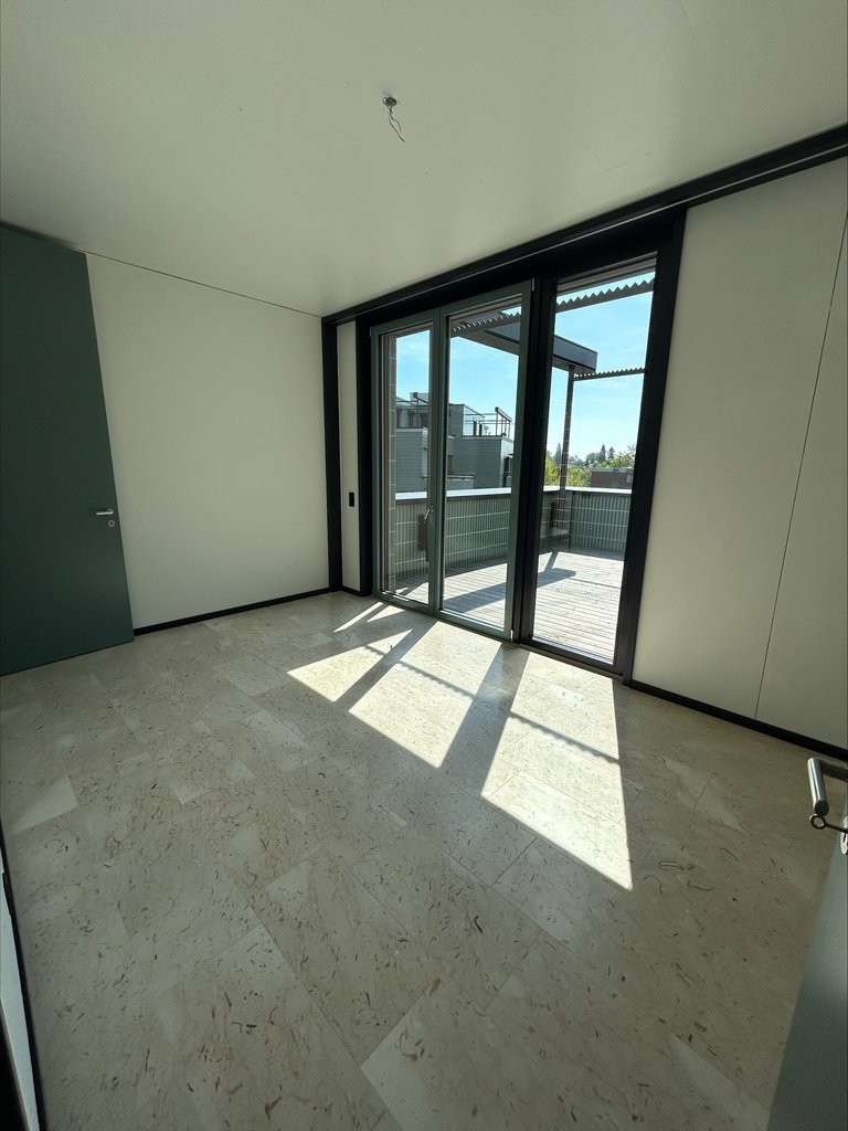 Moderne 3.5-Zimmer-Neubauwohnung an attraktiver Lage in Kloten - Zimmer