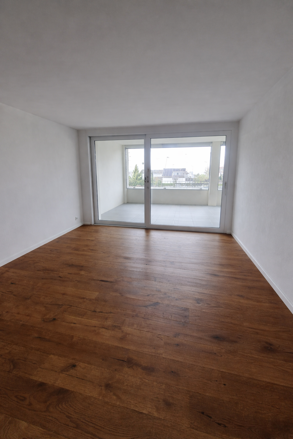 Moderne 2-Zimmer-Wohnung mit Balkon in Lengnau - Bild 4