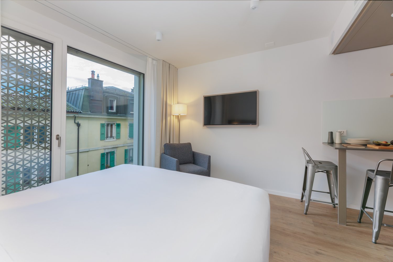 Studio moderne et lumineux au cœur de Genève - Bild 13