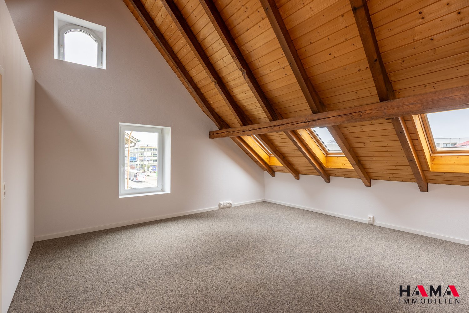 SOMMERAKTION 1. NETTOMIETZINS GRATIS 5.5-Zimmer-Loft-Wohnung mit Balkon - Bild 13