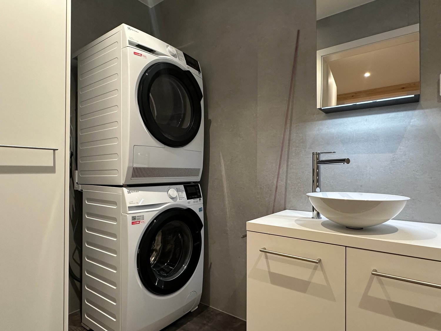 Charmante Wohnung mit Galerie – Erstvermietung nach Neubau im Zentrum von Thun - Bild 8