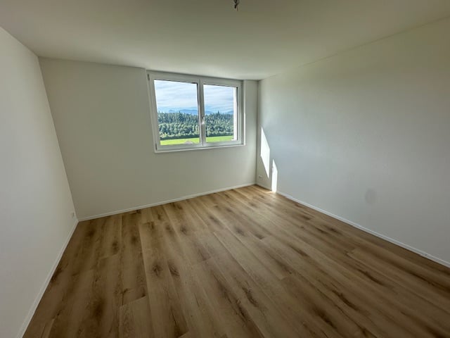 ERSTVERMIETUNG / 4 1/2- bis 5-Zimmer-Hausteil im Grünen mit Panoramablick - Bild 10