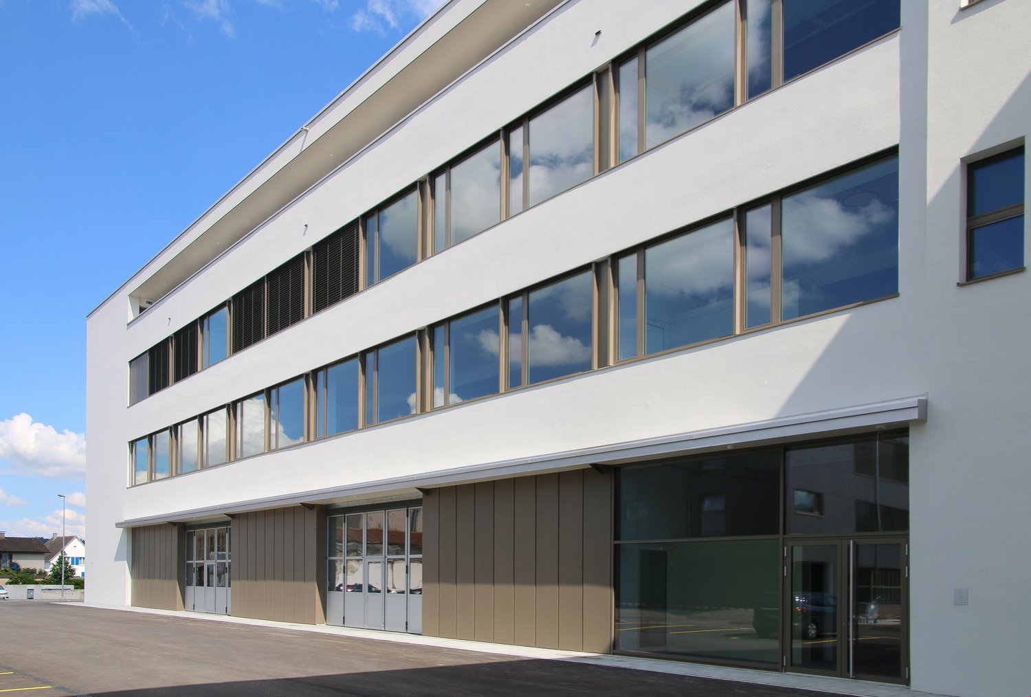 Neue 2.5-Zimmer Attikawohnung mit herrlicher Aussicht - Bild 11