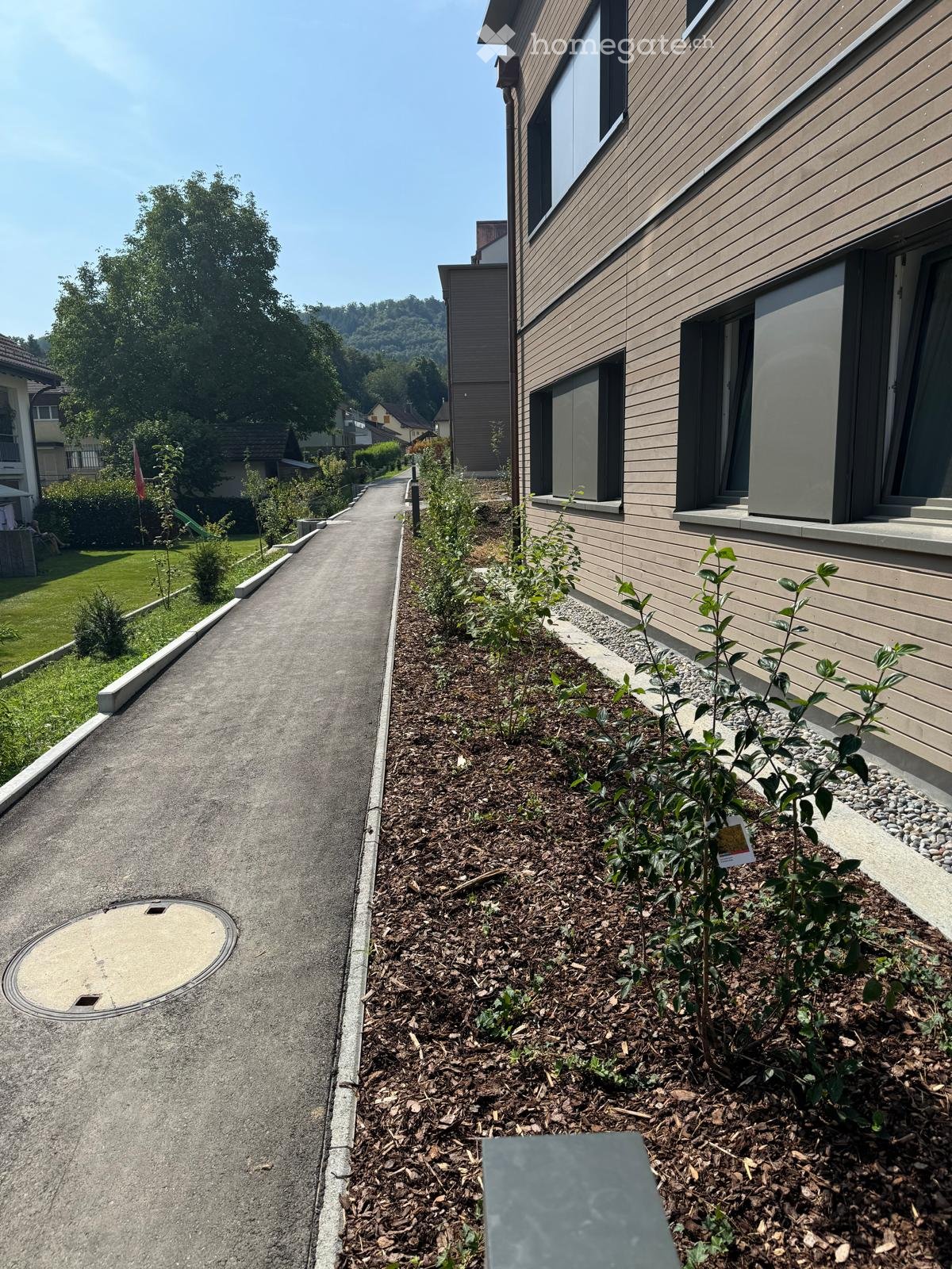 Moderne 4.5-Zimmer-Neubau-Wohnung mit Balkon und zwei Tiefgaragenplätzen in Siglistorf - Bild 1