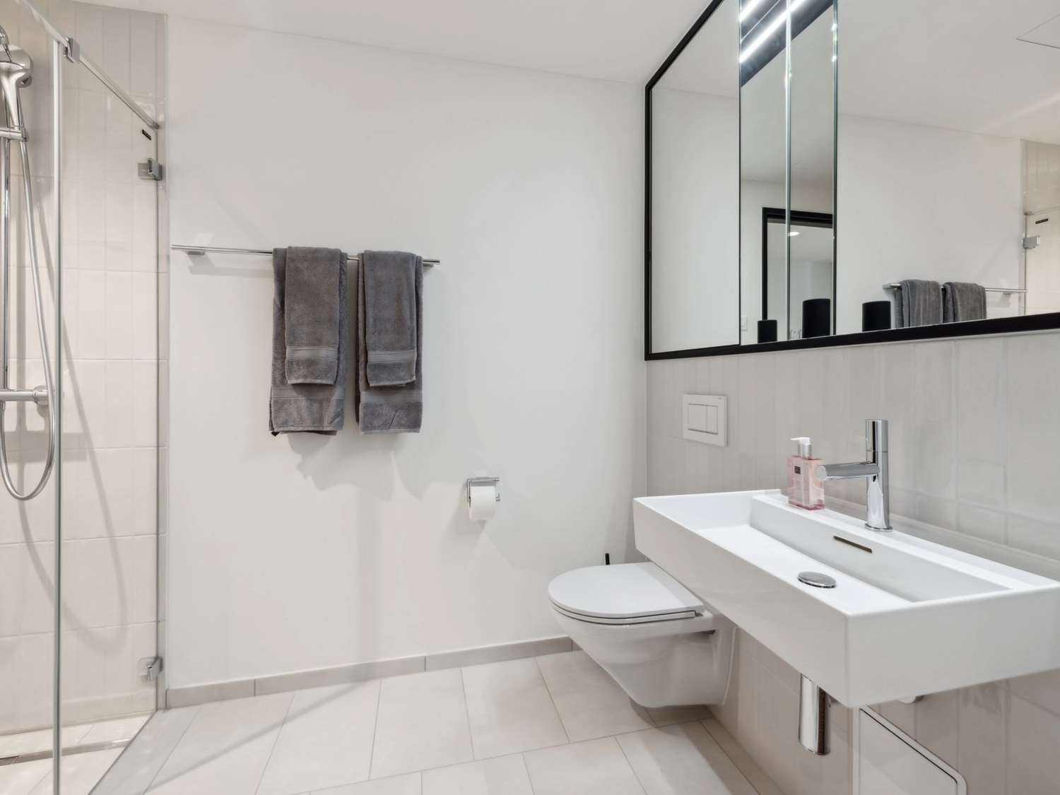 Baden - Modernes Apartment im Akara Tower - Bild 4