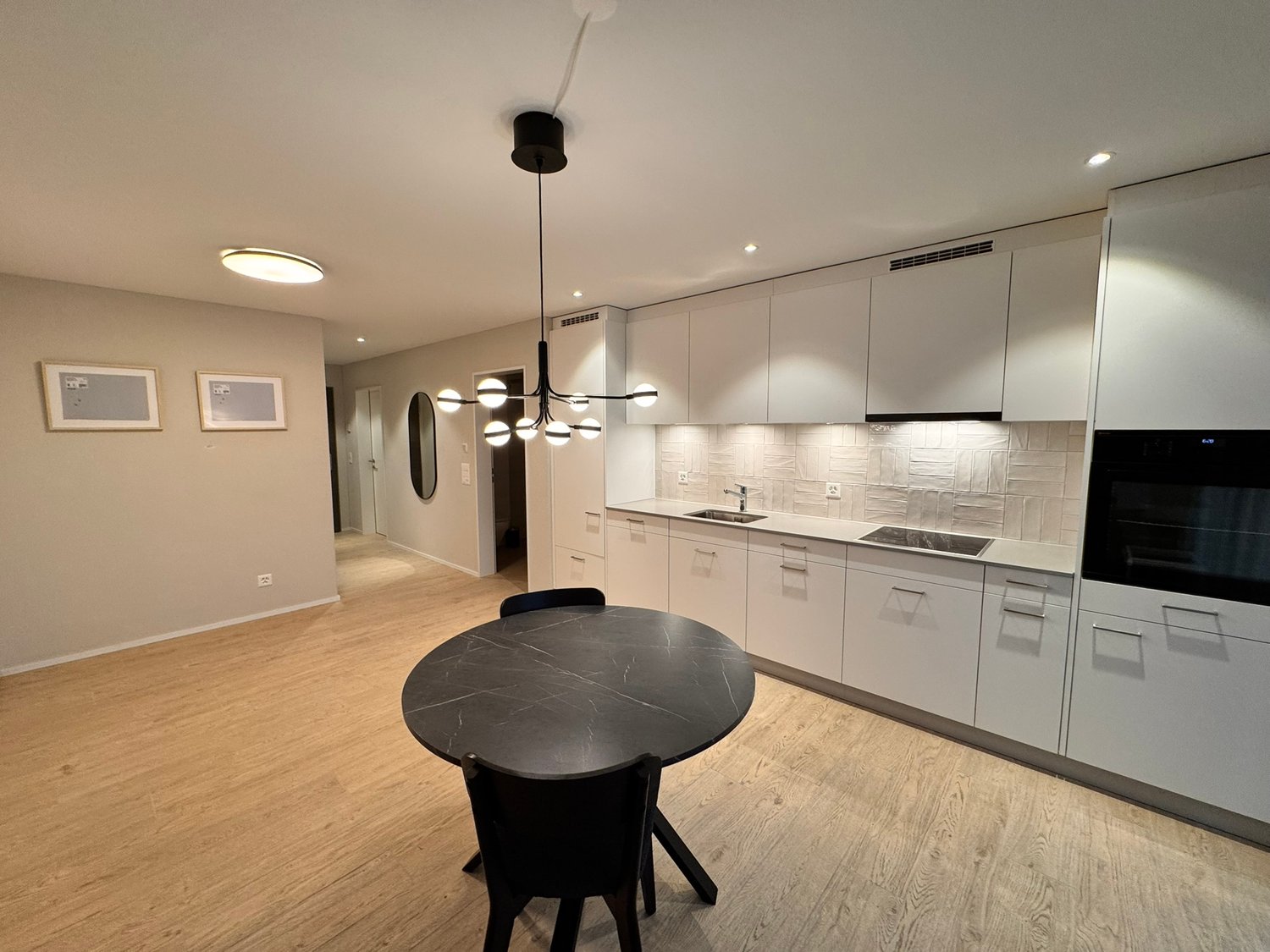 Moderne, voll möblierte 1.5-Zimmer-Wohnung – Erstbezug im Neubau (2024) in Holderbank (AG) - Bild 2