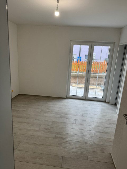 Erstvermietung moderne 3.5-Zimmer-Parterre-Wohnung - Zimmer