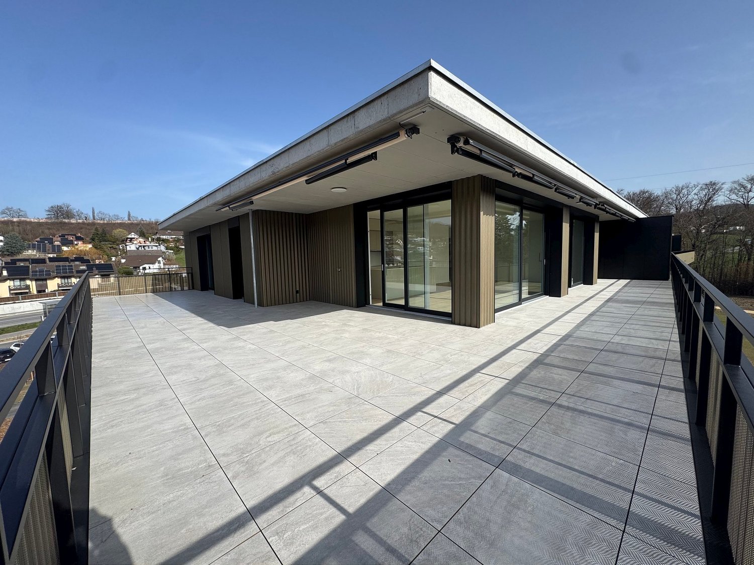 05626 - Appart. 5½ PCES - IMP. CHAMP-RIOND 10 - MATRAN - Bild 1