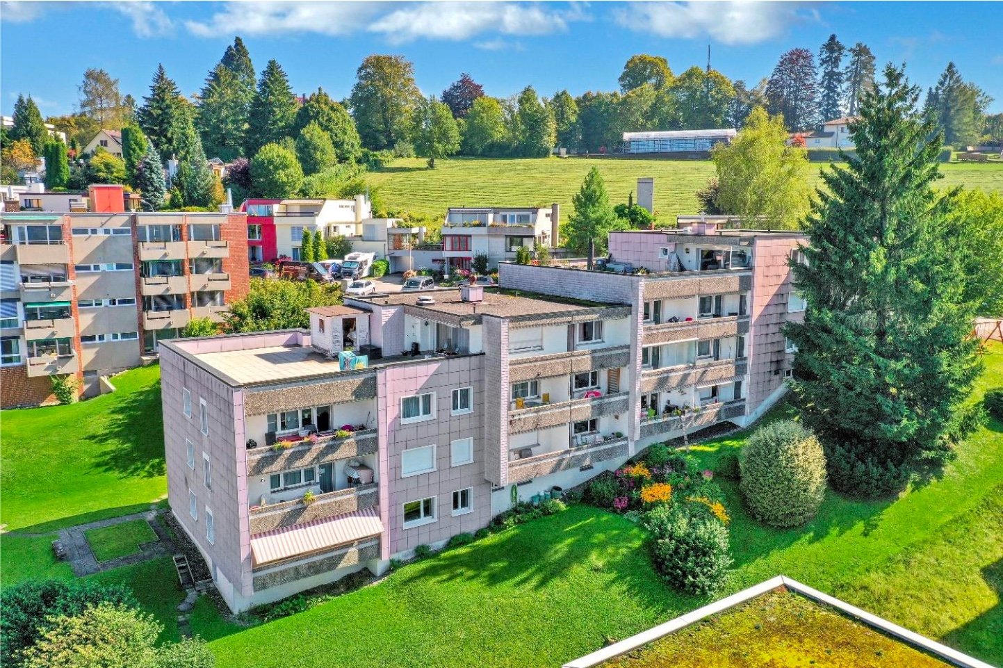 Erstbezug nach hochwertiger Totalsanierung – Wohnen mit Stil an bester Lage in St. Gallen - Bild 1