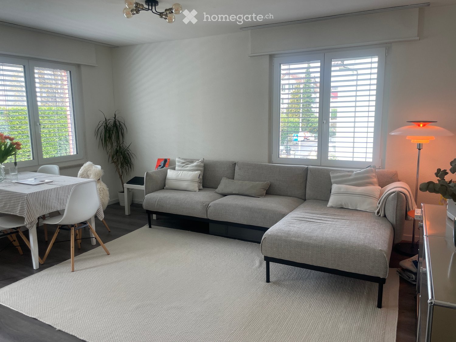 Moderne 2-Zimmer-Neubau-Wohnung mit Balkon und Seeblick in Thalwil - Bild 1