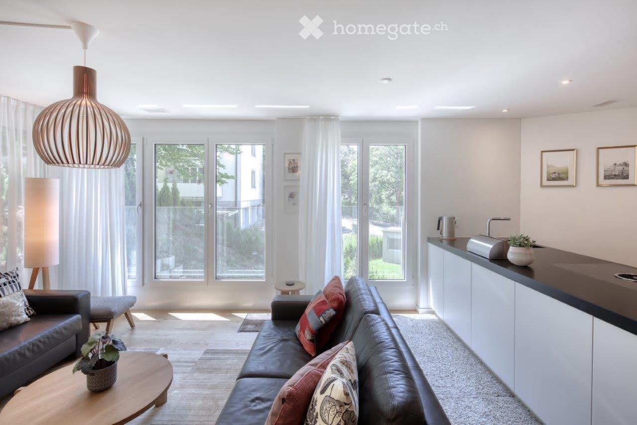 Moderne 4.5-Zimmer-Neubauwohnung mit Balkon und Tiefgaragenplatz in Zürich-Witikon - Bild 1