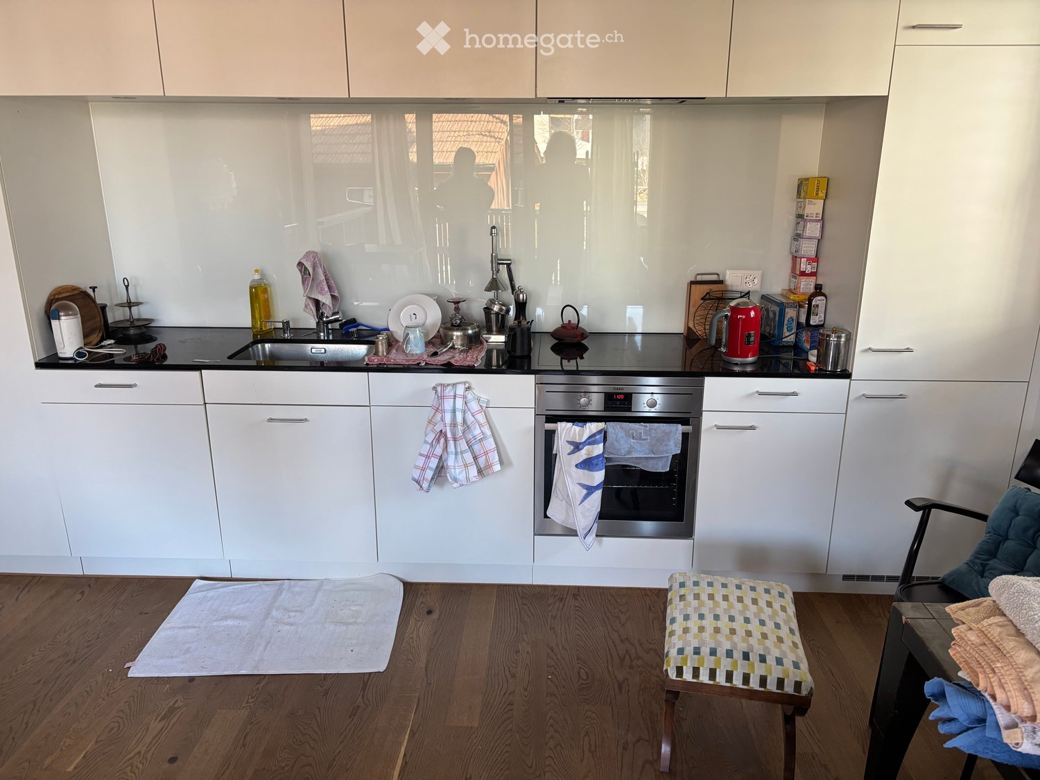 Moderne 2.5-Zimmer-Neubau-Wohnung mit Balkon in Flawil - Bild 2