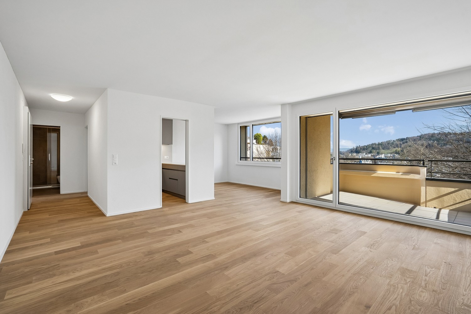 Exklusive Erstvermietung  Moderne 2.5 Zimmer Wohnungen mit Aussicht - Bild 1