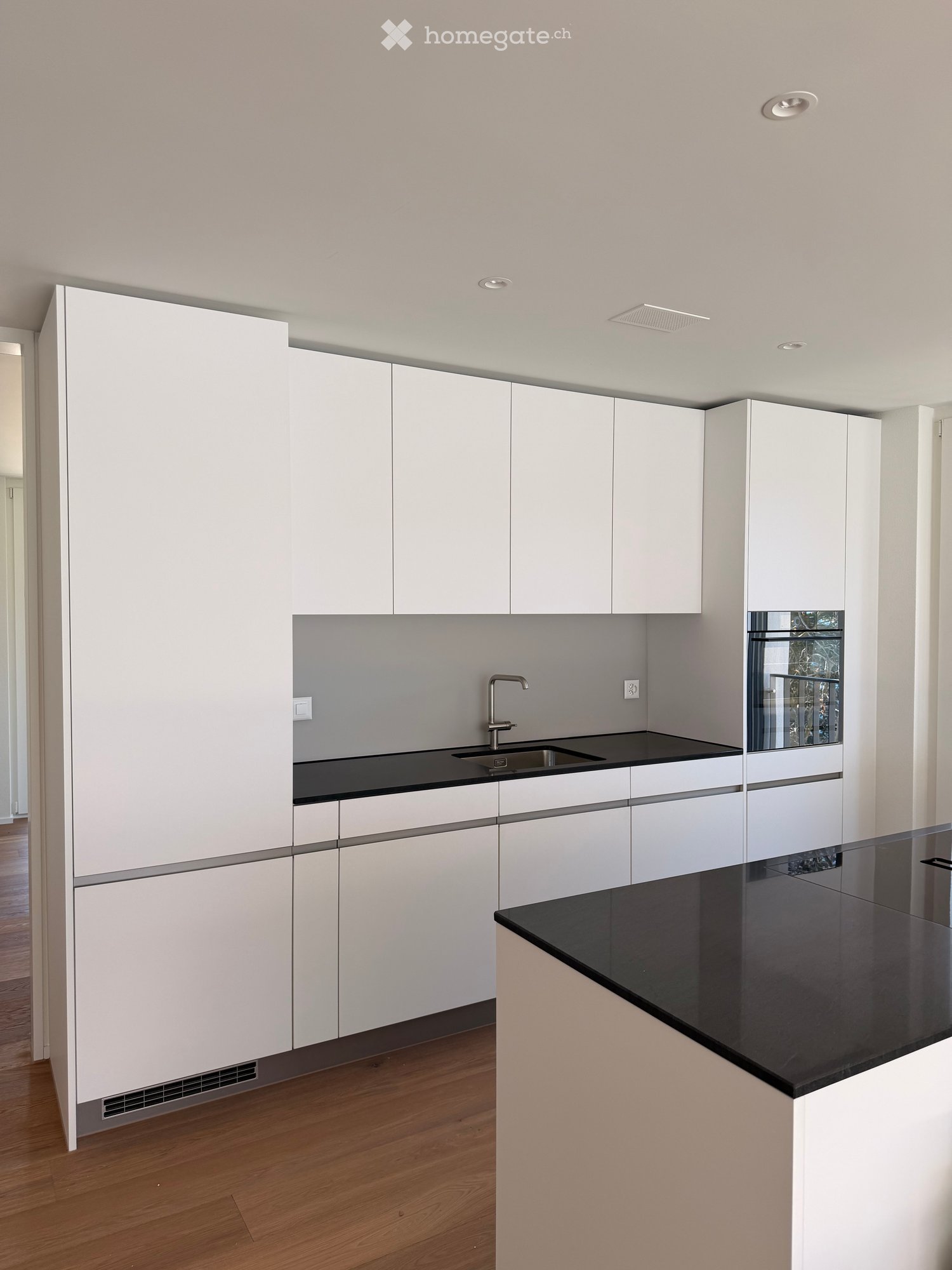 Mietwohnung in Toplage | Direkte, private Seelage am Vierwaldstättersee | Gersau SZ - Bild 2