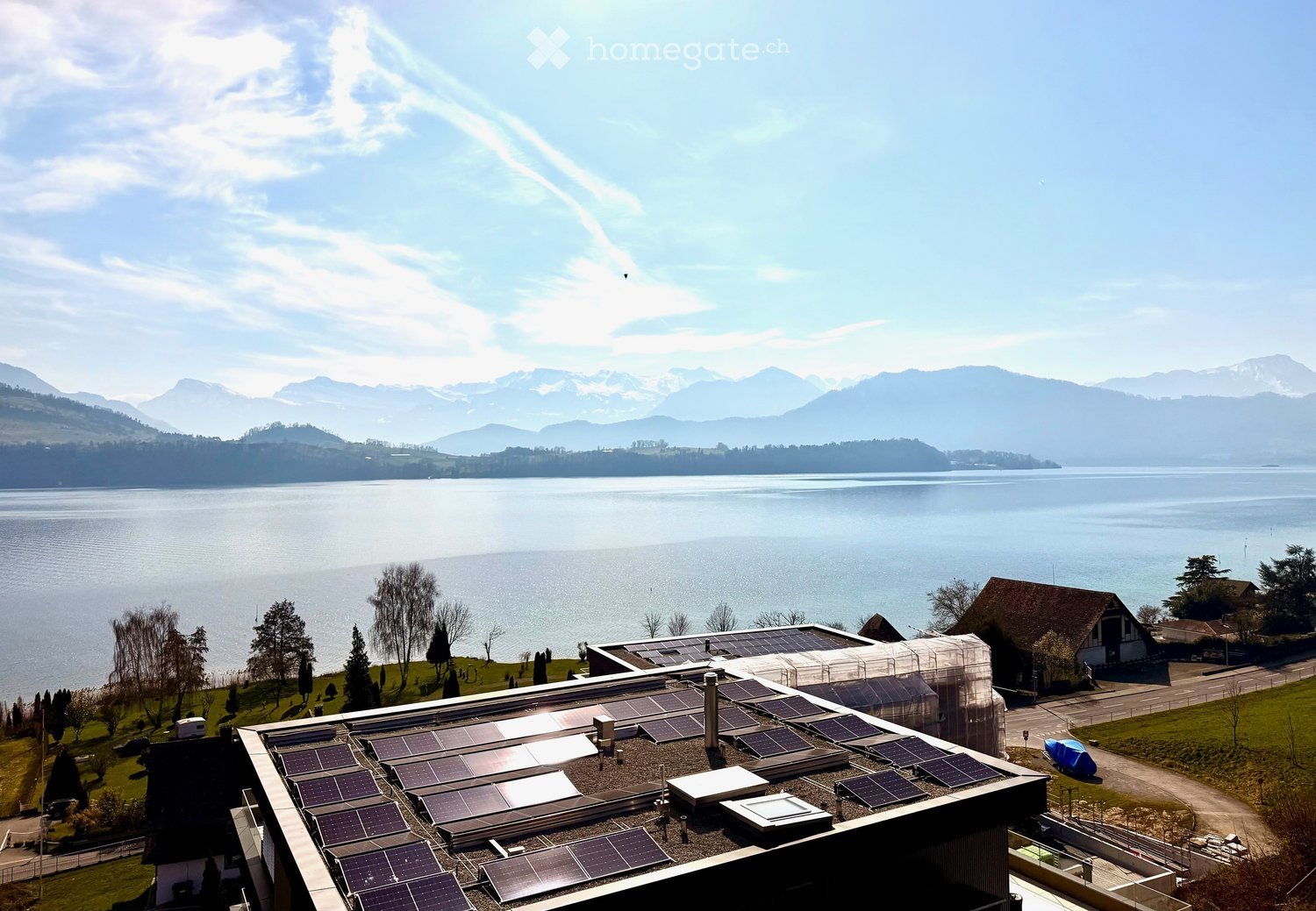 Moderne 4.5-Zimmer-Attika mit See- und Bergblick in Merlischachen - Bild 4