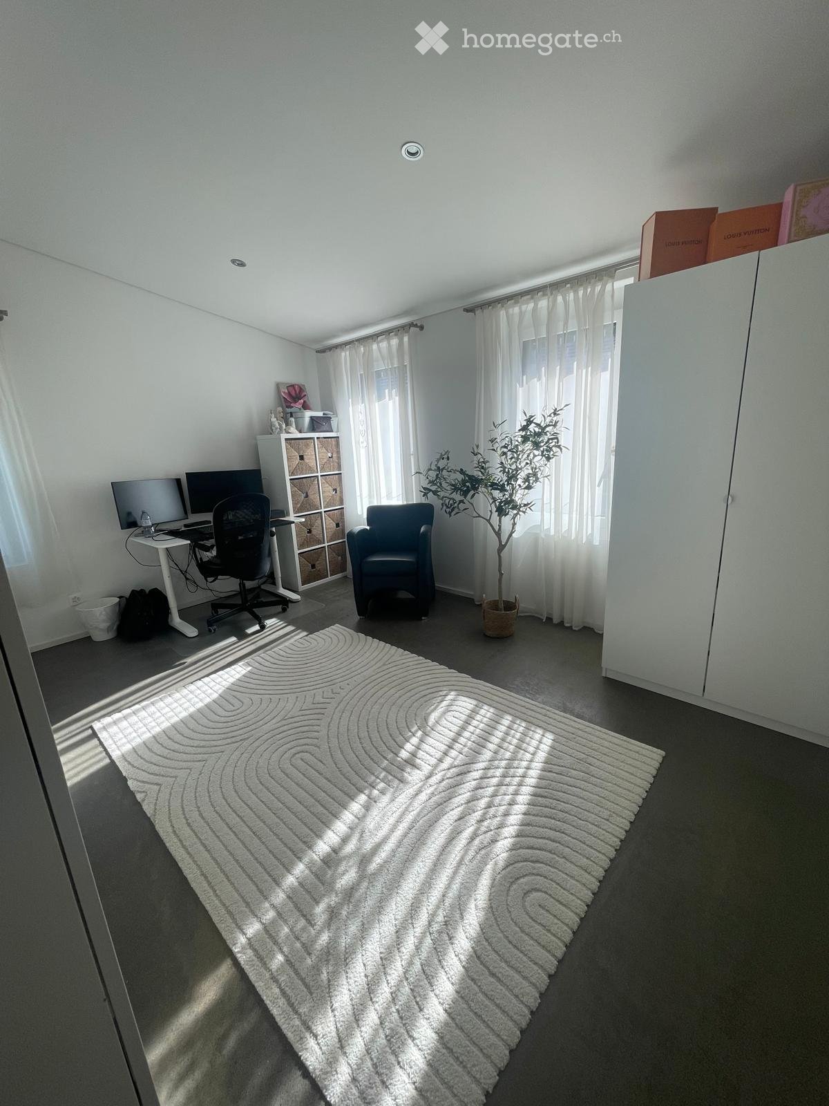 Moderne 5.5-Zimmer-Doppelhaushälfte in ruhiger Lage von Nänikon - Bild 12