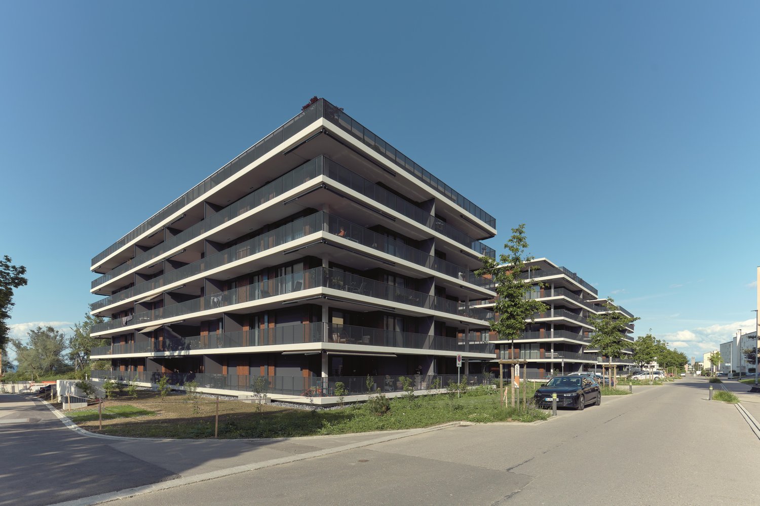 Moderne Minergie-Wohnung in Seenähe mit Balkon & Smart-Home - Bild 1