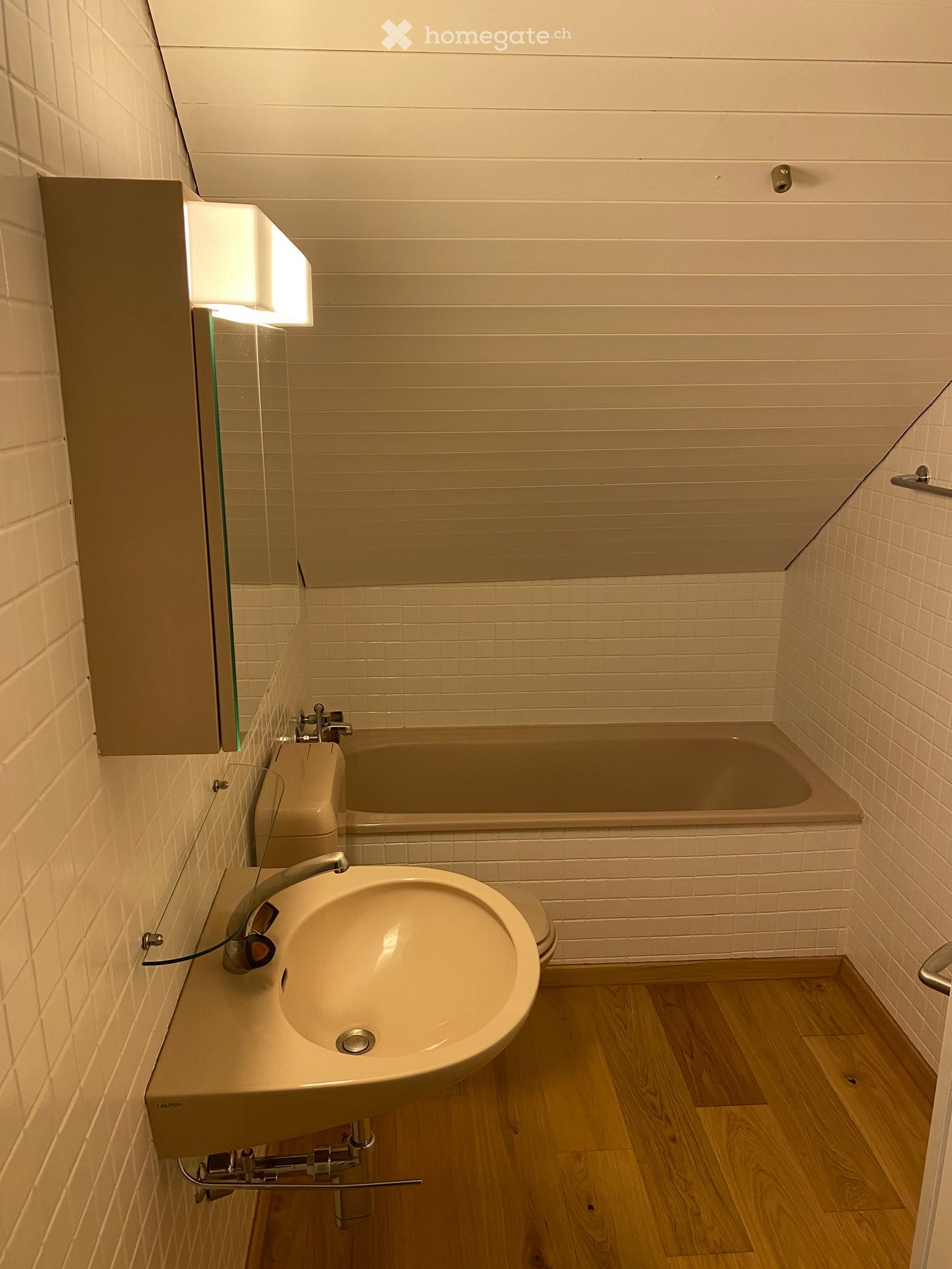 Charmante 2.5-Zimmer-Dachwohnung an zentraler Lage - Bild 12