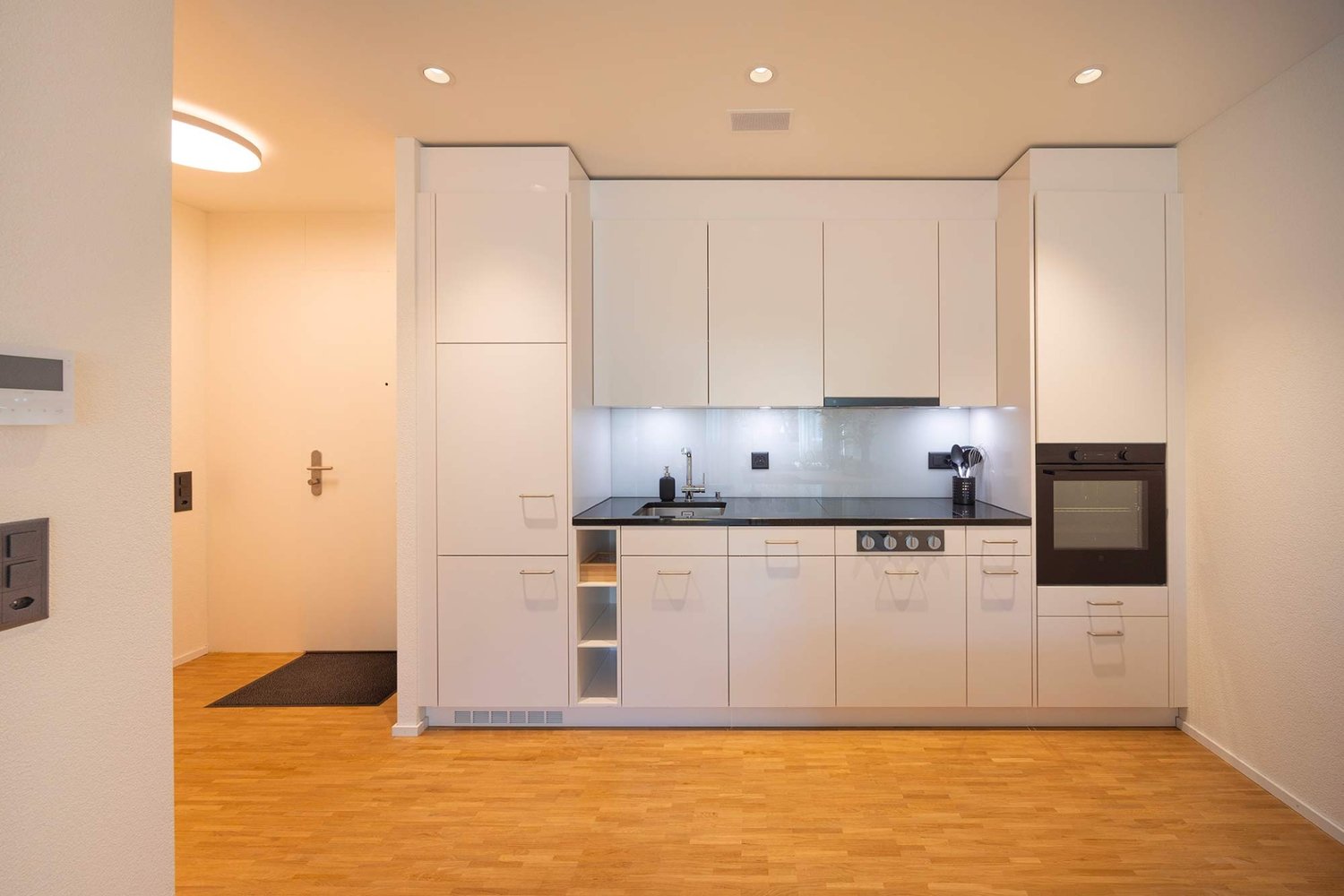 Alterswohnung 60+, helle und grosszügige 3.5 Zimmer - Küche