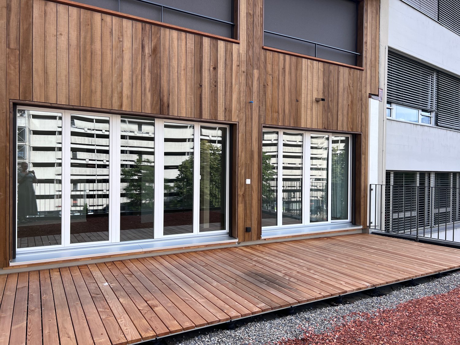 Moderne Wohnung mit grosser Terrasse direkt an der Aare - Bild 2