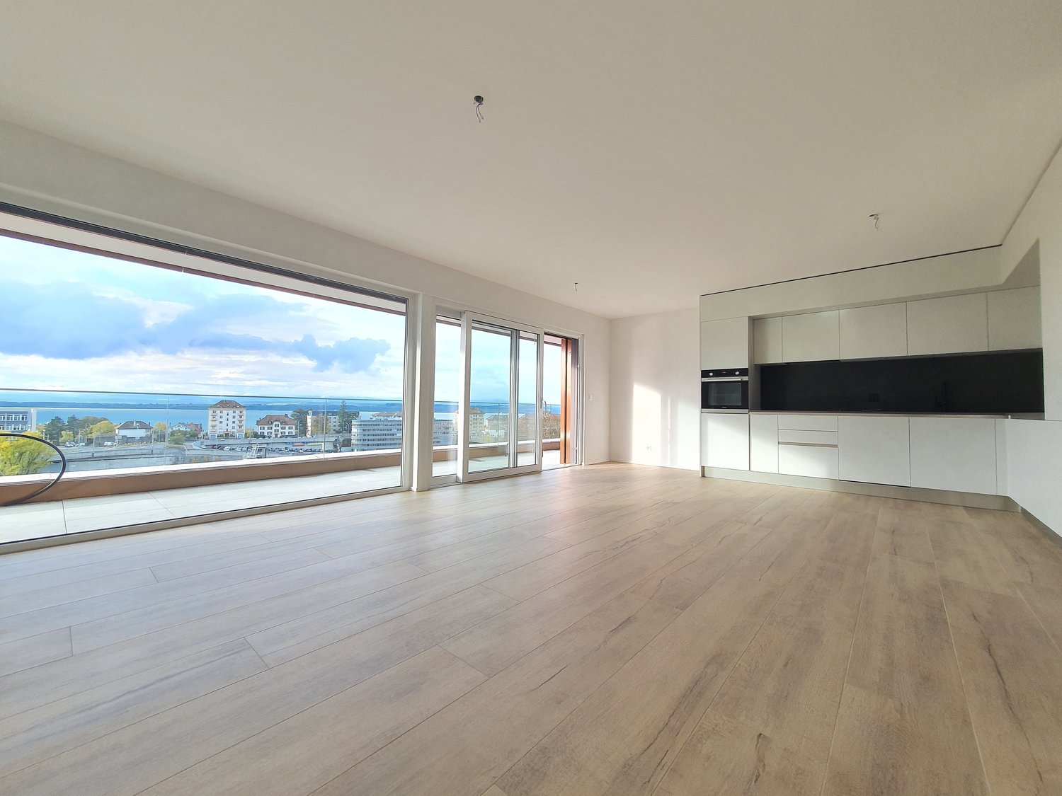 Magnifique appartement de 3,5 pièces avec grand balcon - Bild 1