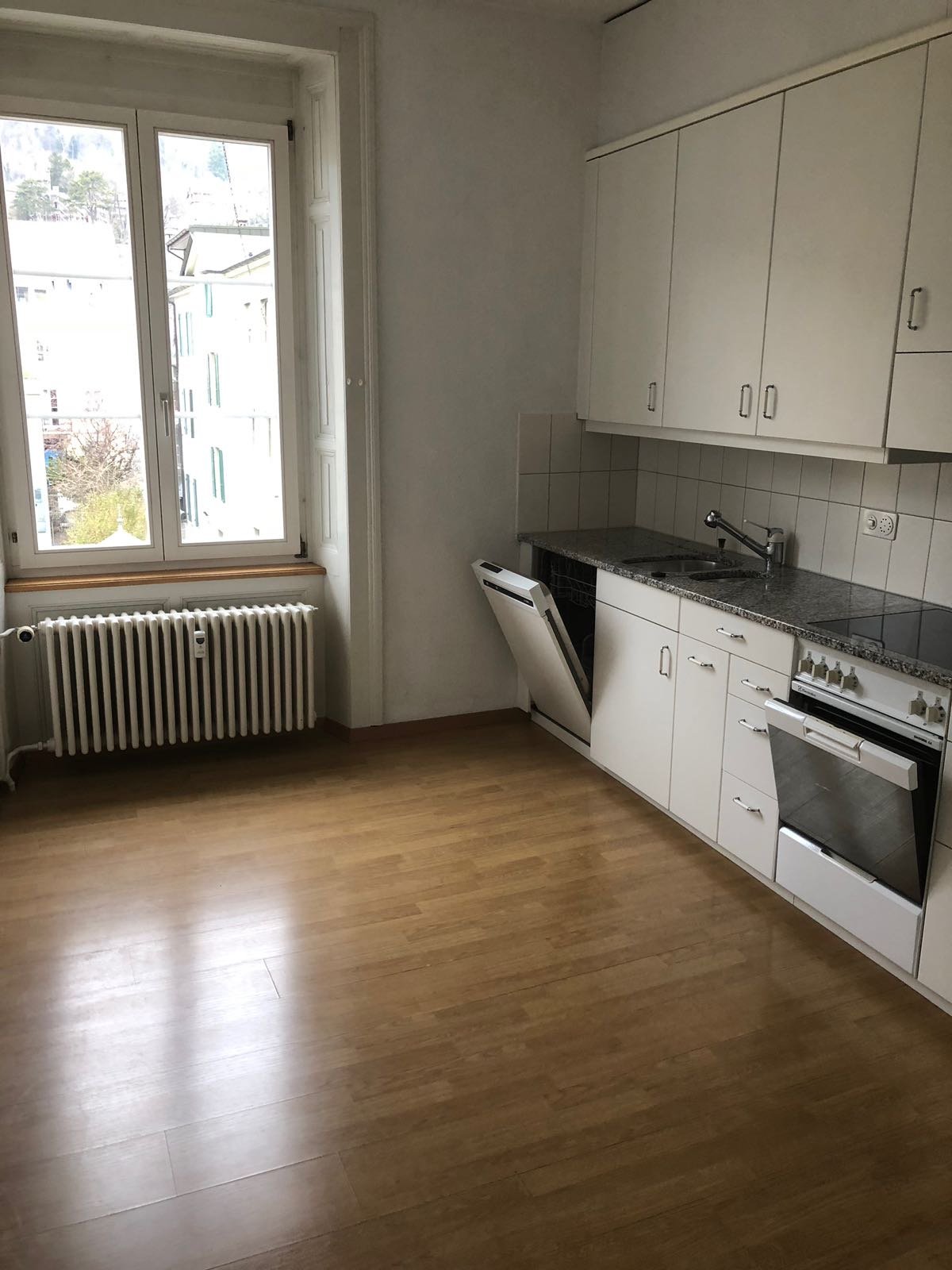 Im Zentrum, 3.5 Zimmer-Altbauwohnung im 2.OG - Bild 1