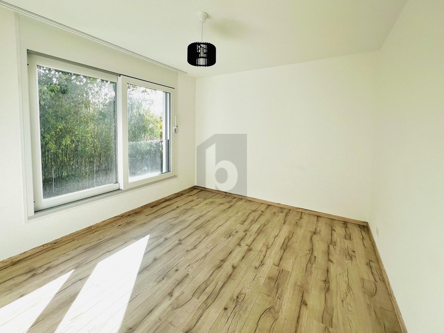 REZ DE JARDIN EN DUPLEX AU SOLEIL ET AU CALME - Bild 4