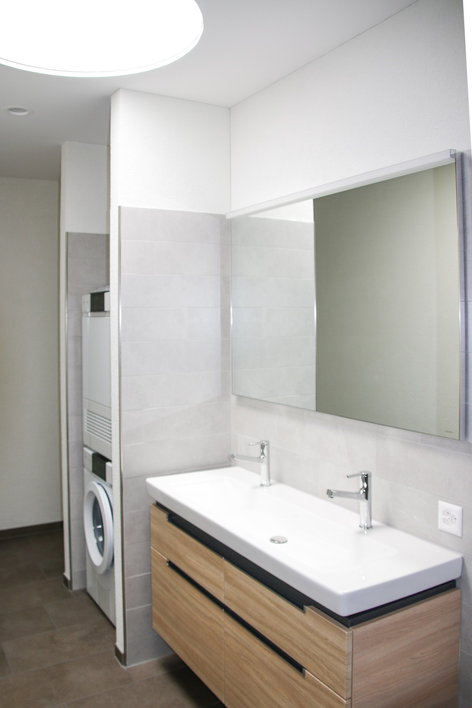 Neue 2.5-Zimmer Attikawohnung mit herrlicher Aussicht - Bild 6